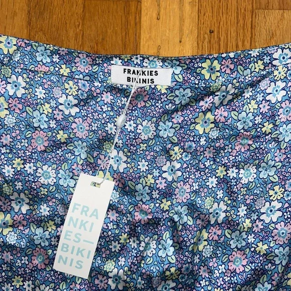 Frankie's Bikinis Blue Floral Skirt - Picture 2 of 4